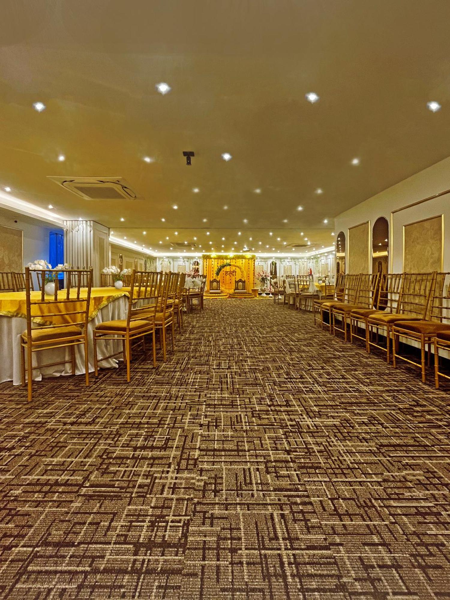 Hotel Town Grand Patel Nagar نيودلهي المظهر الخارجي الصورة